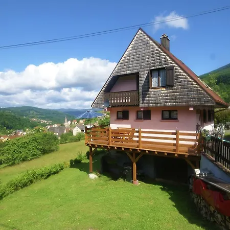 Holiday home Comfortable Holiday With Fenced Garden In *