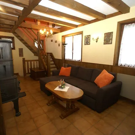Comfortable Holiday With Fenced Garden In Semesterbostad Natzwiller