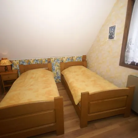 Comfortable Holiday With Fenced Garden In Semesterbostad *