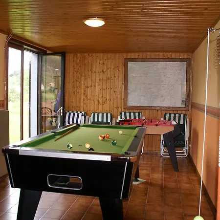 Semesterbostad Comfortable Holiday With Fenced Garden In *