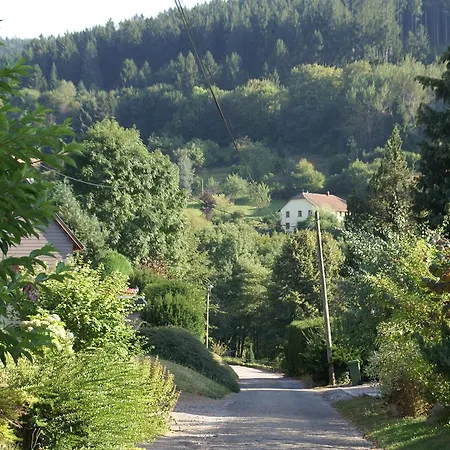Comfortable Holiday With Fenced Garden In Semesterbostad
